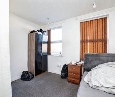 GeorgeStreet, MANSFIELD - Photo 3