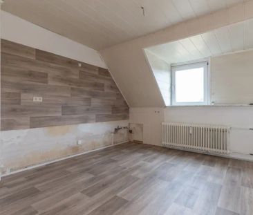 Ca. 51 m² große 2-Zimmer-Dachgeschosswohnung mit Tageslichtbad in H... - Foto 3