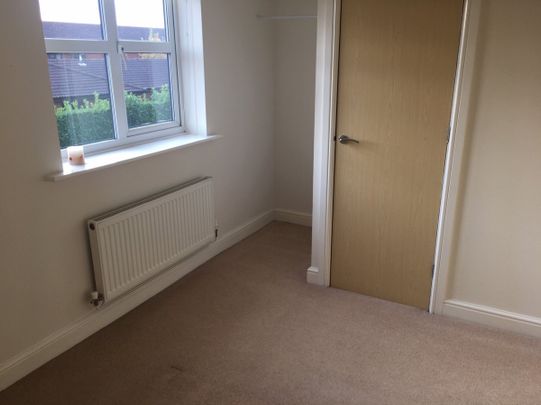 Brockton Avenue, Farndon, Newark, Notts, NG24 - Photo 1