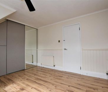 3 bedroom maisonette to rent - Photo 2
