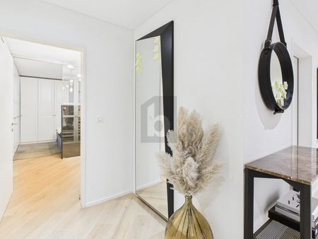 FURNISHED WITH STYLE, GARDEN AND TERRACE - Photo 2