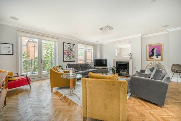 Martineau Drive, Twickenham, TW1 - Photo 1