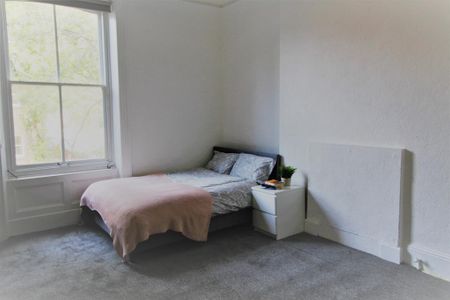 6 bedroom flat to rent - Photo 3