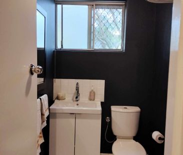 Scarborough - Photo 3