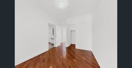 RARE PART FURNISHED 4-BEDROOM APARTMENT IN THE HEART OF JOONDALUP! - Photo 4