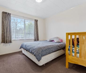 23 Redcrest Avenue, Red Hill, Auckland - Photo 2