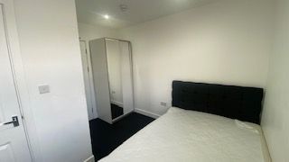 Room 4, Harley Street, Coventry - Photo 2