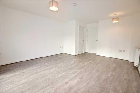 2 bedroom semi-detached house to rent - Photo 2