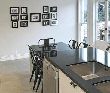 Beautiful 4 bedroom Villa in Birkehead - Photo 4