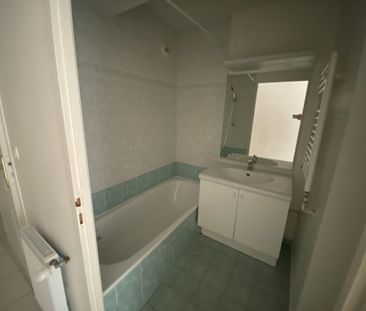 Location Appartement 3 pièces 69m² RUMILLY 74150 - Photo 5