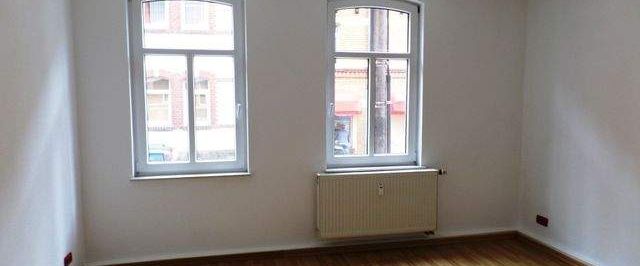 praktische Zweiraumwohnung, zentrale Lage - Photo 1