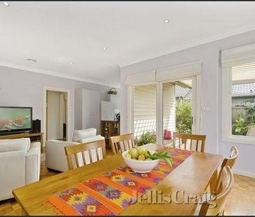 4 Robb Street, Spotswood - Photo 1