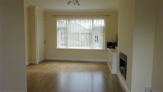 3 bedroom townhouse to rent - Photo 1