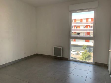 Location Appartement 2 pièces 38 m2 à Perpignan - Photo 2