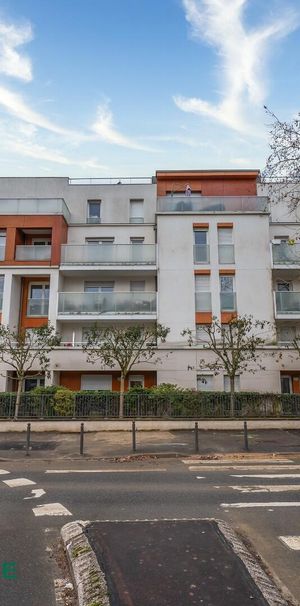 location Appartement T3 DE 60.6m² À CACHAN - Photo 1