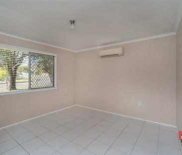 2 Maroochy Crescent, Beenleigh QLD 4207 - House For Rent | Domain - Photo 6