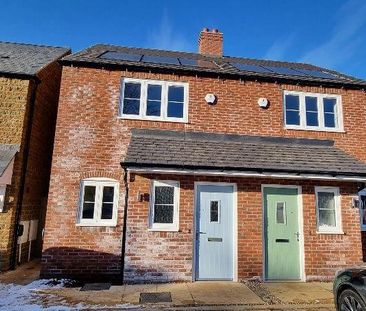 2 bedroom semi-detached house to rent - Photo 6