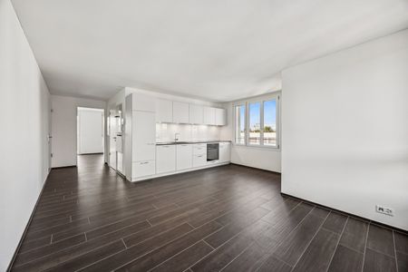 ERSTVERMIETUNG: 2.5-Zimmerwohnung an bester Lage in Zürich-Oerlikon - Photo 3