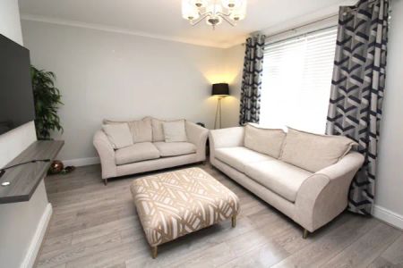 RM3, Charlbury Crescent, Romford - Photo 4