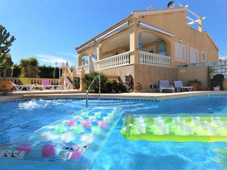 Alquiler de casa o chalet independiente en Calle Lago de Sanabria - Photo 4