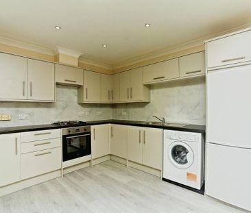 2 bedroom penthouse to rent - Photo 5