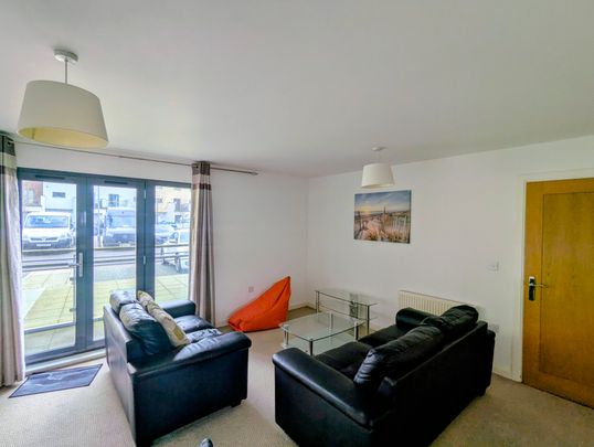 St Stephens Court, Marina, Swansea, SA1 1SG - Photo 1