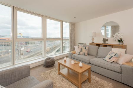 7-07 The Obel, Donegal Quay, Belfast, BT1 3NG - Photo 3