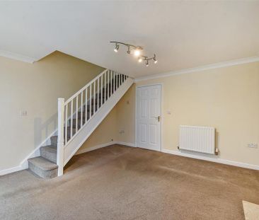 3 bedroom end of terrace house to rent - Photo 1