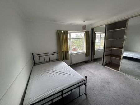 3 bedroom semi-detached house to rent - Photo 3
