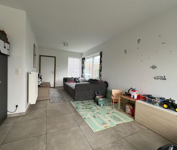 Rustig gelegen woning met 3 slaapkamers en garage - Foto 1