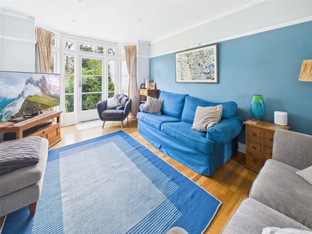 Craneford Way, Twickenham, TW2 - Photo 2