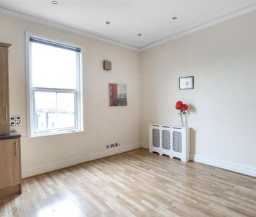 3 bedroom apartment to rent - Photo 1