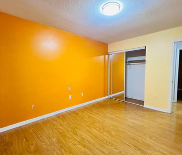 For Lease - 16 Marshmarigold Drive, Brampton, Ontario - Photo 4