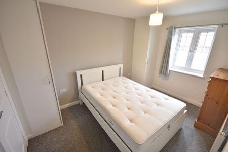 3 bedroom terraced house to rent - Photo 2
