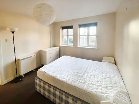 2 bedroom flat to rent - Photo 4