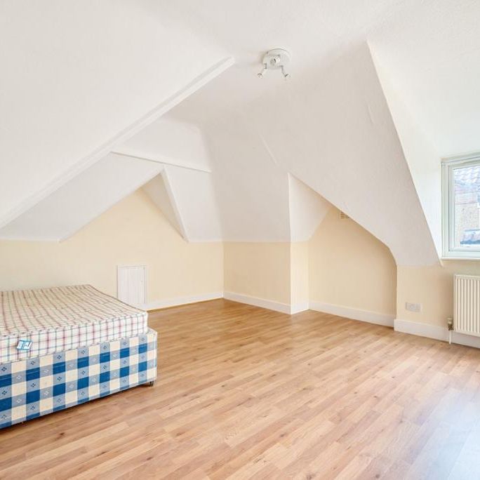 3 bedroom property to rent - Photo 1