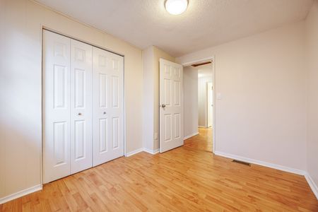 For Lease - 30 Lafayette Drive, St. Catharines, Ontario - Photo 5