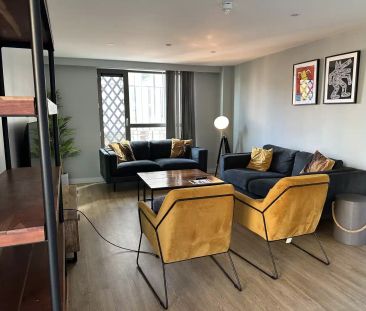 Premium 4 Bed Ensuite - Photo 3