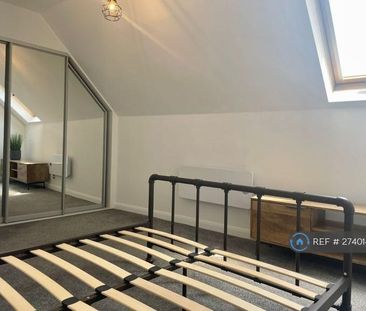 1 bedroom penthouse to rent - Photo 1