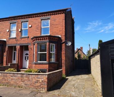 4 bedroom semi-detached house to rent - Photo 4