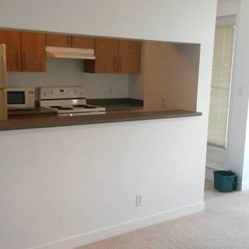 Location! 2bdms, 2baths Hi-Rise w/ view in Collingwood area, Vancouver - Photo 4