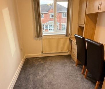 2 bed Apartment - To Let - Photo 3