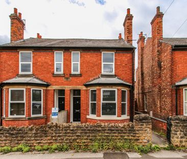 4 bed Semi-Detached House for Rent - Photo 2