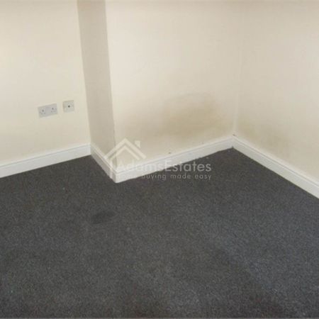 Price £600 pcm - Available Now - Unfurnished - Photo 4