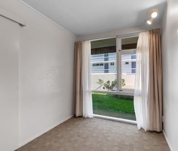 Easy Living in Mt Eden! - Photo 2