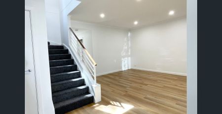 Fully Renovated 3 Bedroom home - Photo 5