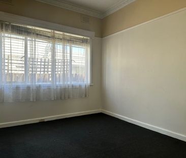 “A Well Presented & Affordable Home – Don’t Miss This!” - Photo 5