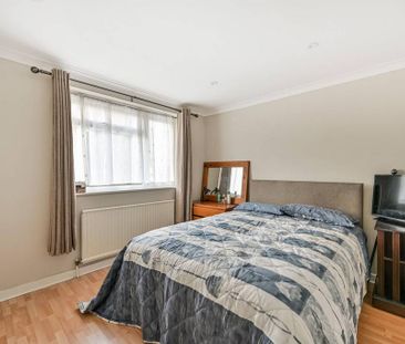 4 bedroom detached house to rent - Photo 4