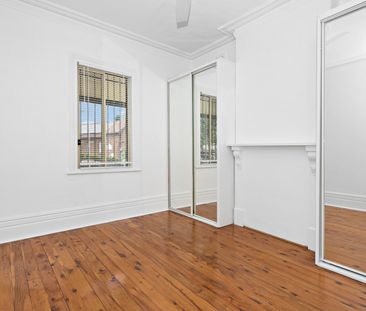 Well-Presented 3 Bedroom Home - Photo 6