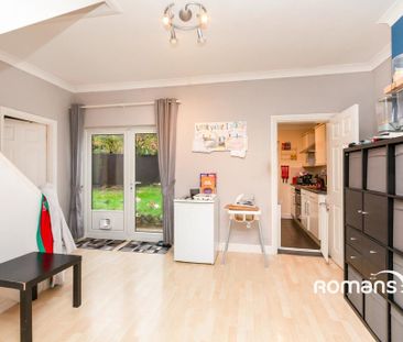 4 bedroom detached house to rent - Photo 2